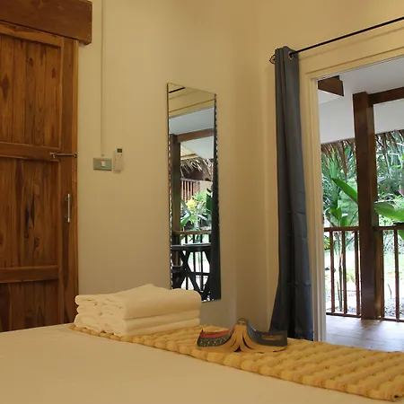 Gecko Lipe Resort-3